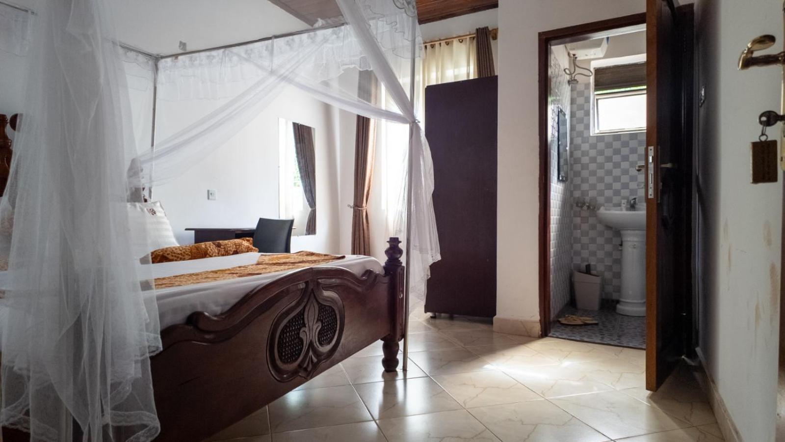 Riverside Resort Hotel Kabale المظهر الخارجي الصورة